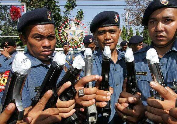 菲律宾警察.jpg